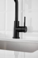 Смеситель для кухни BELZ B811 B74811-7 черный