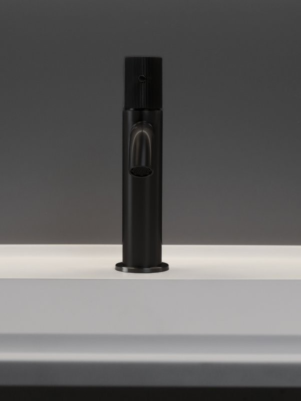 Смеситель для раковины AltroBagno Bilancia AltroBagnoBilancia0143MB черный матовый