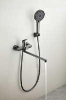 Смеситель с длинным изливом для ванны BELZ B713 B22713-3 оружейная сталь Смеситель с длинным изливом для ванны BELZ B713 B22713-3 оружейная сталь