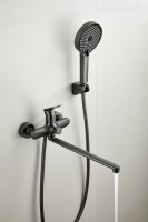 Смеситель с длинным изливом для ванны BELZ B713 B22713-3 оружейная сталь Смеситель с длинным изливом для ванны BELZ B713 B22713-3 оружейная сталь