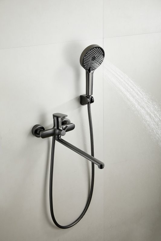 Смеситель с длинным изливом для ванны BELZ B713 B22713-3 оружейная сталь