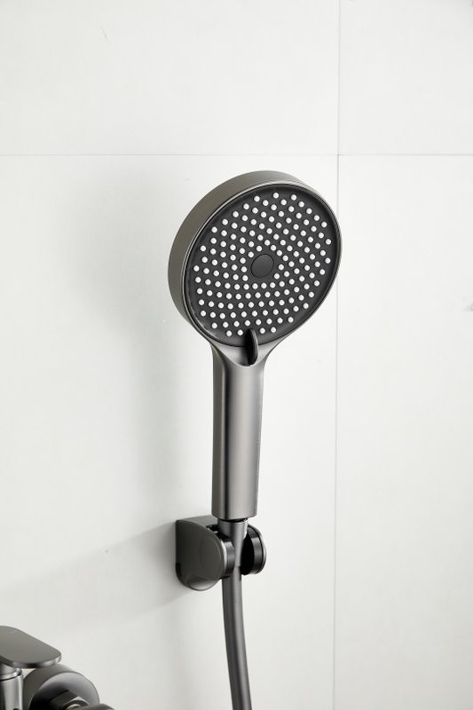 Смеситель с длинным изливом для ванны BELZ B713 B22713-3 оружейная сталь