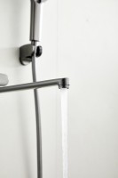 Смеситель с длинным изливом для ванны BELZ B713 B22713-3 оружейная сталь Смеситель с длинным изливом для ванны BELZ B713 B22713-3 оружейная сталь