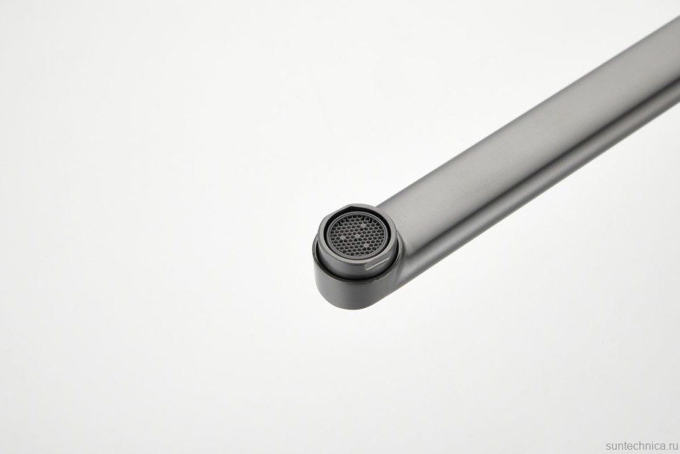 Смеситель с длинным изливом для ванны BELZ B713 B22713-3 оружейная сталь