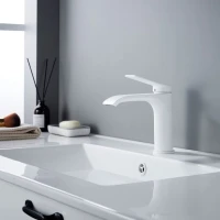 Смеситель для раковины/умывальника Shevanik S4101C, белый Смеситель для раковины/умывальника Shevanik S4101C, белый