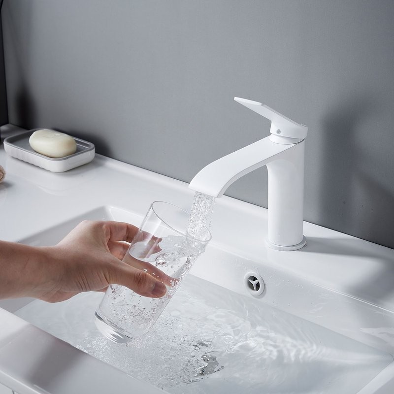 Смеситель для раковины/умывальника Shevanik S4101C, белый