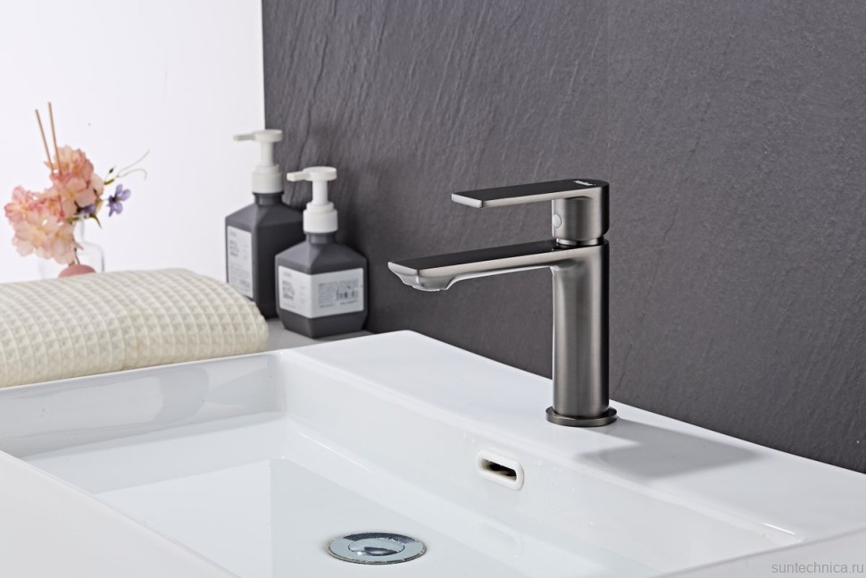 Смеситель для раковины Haiba HB10639-3 оружейная сталь