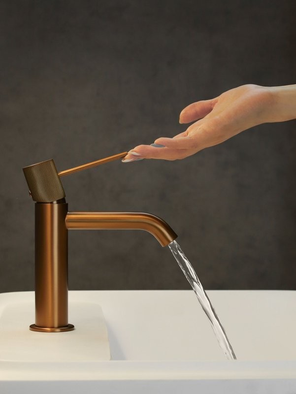 Смеситель для раковины AltroBagno Bilancia AltroBagnoBilancia0144BC матовая медь