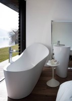 Раковина напольная Laufen Palomba 8.1180.4.000.104.1 53 белая, овальная, моноблок