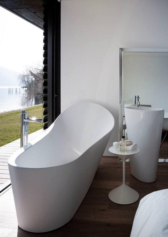 Раковина напольная Laufen Palomba 8.1180.4.000.104.1 53 белая, овальная, моноблок