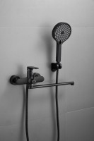 Смеситель с длинным изливом для ванны BELZ B713 B22713-7 черный