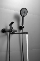 Смеситель с длинным изливом для ванны BELZ B713 B22713-7 черный