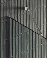 Душевая перегородка Maybahglass MGD-695-5у 79 см, профиль хром матовый, стекло прозрачное