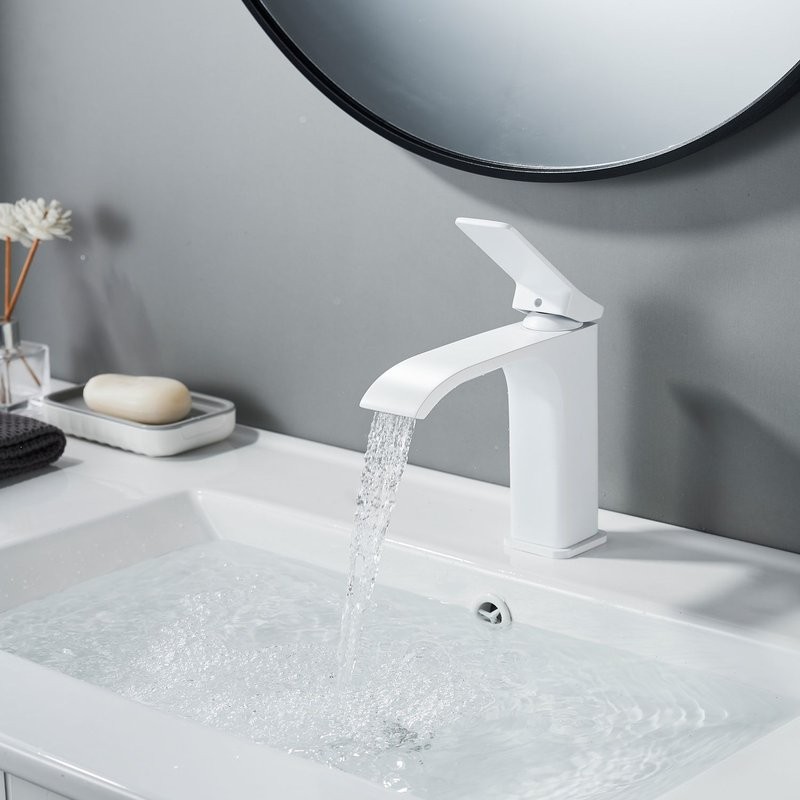 Смеситель для раковины/умывальника Shevanik S4001C, белый