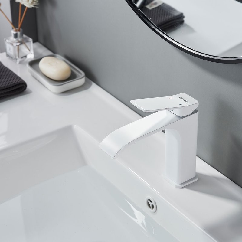 Смеситель для раковины/умывальника Shevanik S4001C, белый