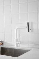 Смеситель для кухни BELZ B811 B74811-8 белый