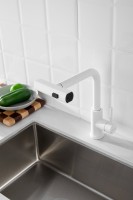 Смеситель для кухни BELZ B811 B74811-8 белый Смеситель для кухни BELZ B811 B74811-8 белый