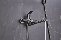 Смеситель с длинным изливом для ванны Haiba HB22505-3 Смеситель с длинным изливом для ванны Haiba HB22505-3