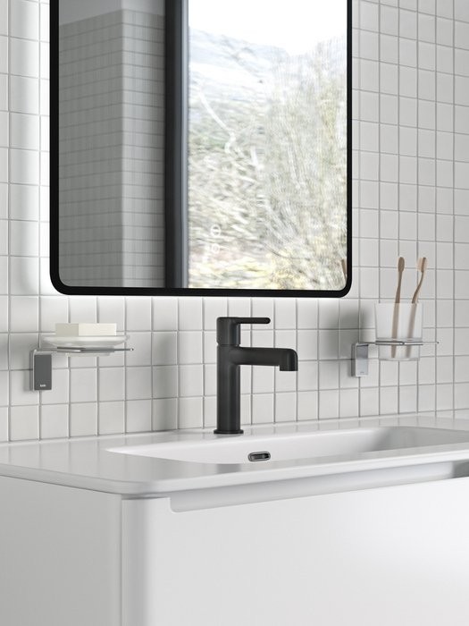 Смеситель для раковины IDDIS AIGBL00i01K с донным клапаном, черный