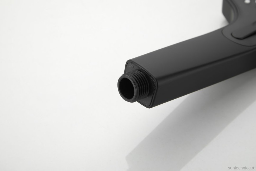 Смеситель с длинным изливом для ванны BELZ B715 B22715-7 черный