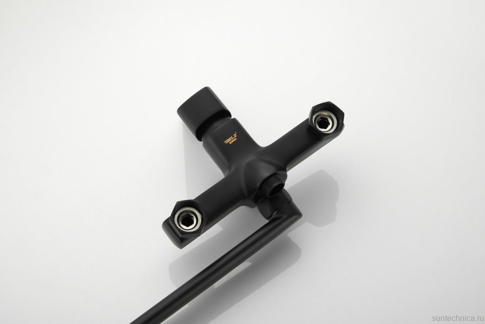 Смеситель с длинным изливом для ванны BELZ B715 B22715-7 черный