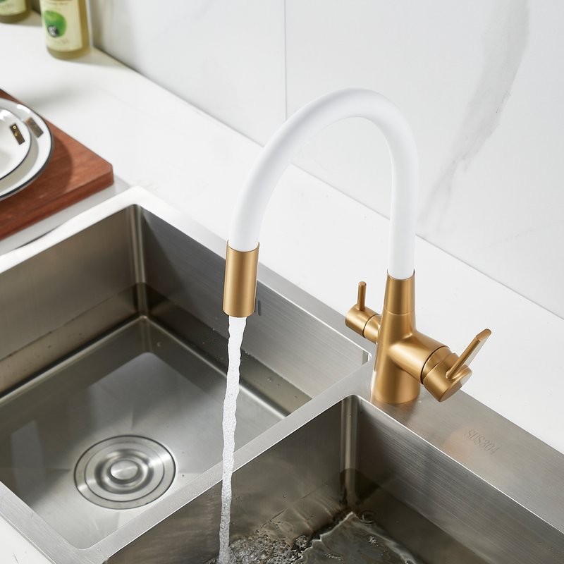 Смеситель для кухни Shevanik S668G с гибким изливом, золотой сатин, белый
