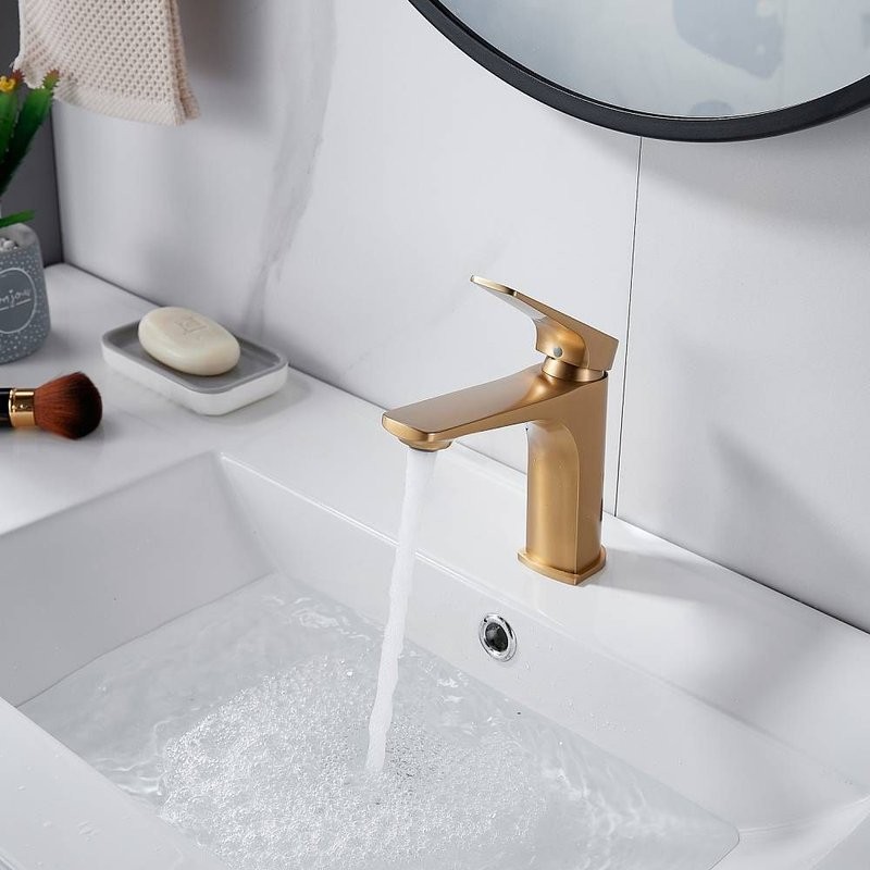 Смеситель для раковины Shevanik S4201G, золотой сатин