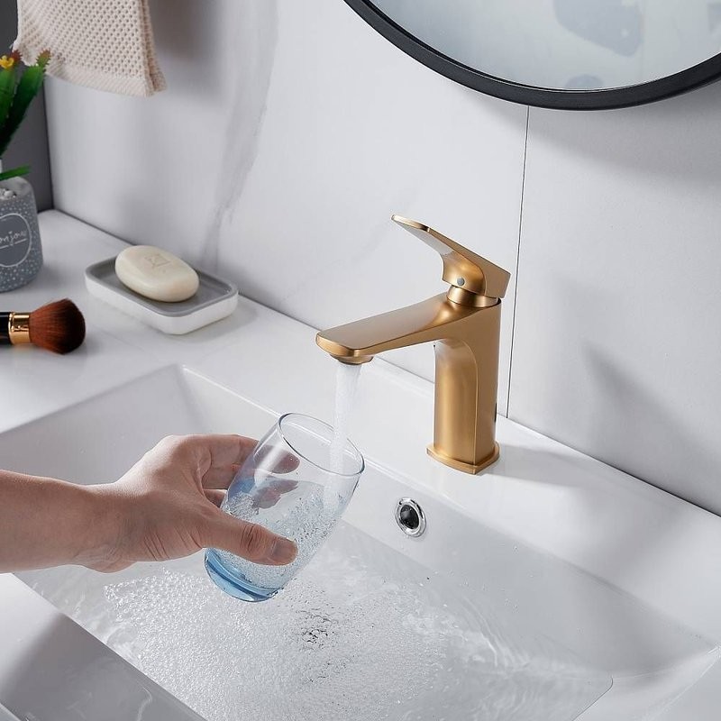 Смеситель для раковины Shevanik S4201G, золотой сатин