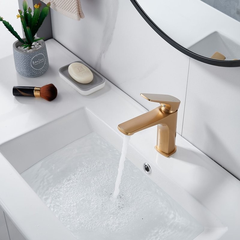 Смеситель для раковины Shevanik S4201G, золотой сатин