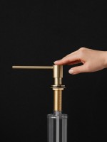 Дозатор для кухонной мойки AltroBagno Flusso 080502BG матовое золото Дозатор для кухонной мойки AltroBagno Flusso 080502BG матовое золото