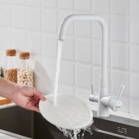 Смеситель для кухни с подключением фильтра Shevanik S528C, белый Смеситель для кухни с подключением фильтра Shevanik S528C, белый
