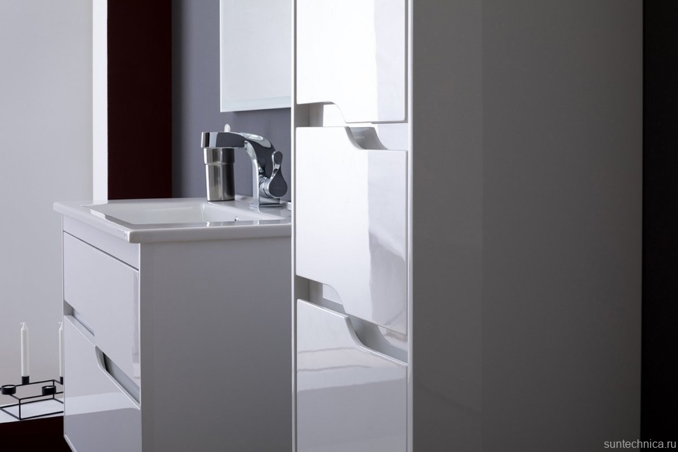 Шкаф пенал для ванной Aquanet Модена 35 L белый