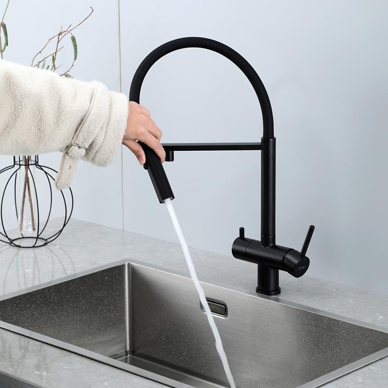 Смеситель для кухни Gappo G4397-86 с гибким изливом, черный