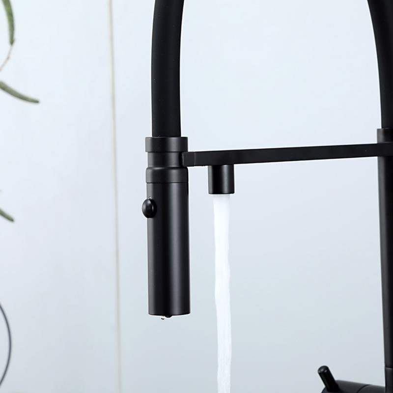 Смеситель для кухни Gappo G4397-86 с гибким изливом, черный