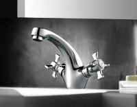 Смеситель для раковины Fashun A1024 хром Смеситель для раковины Fashun A1024 хром