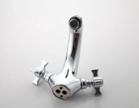 Смеситель для раковины Fashun A1024 хром Смеситель для раковины Fashun A1024 хром