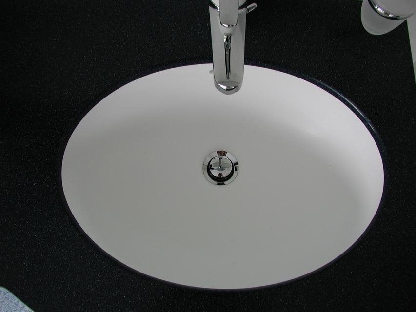 Раковина встраиваемая снизу Laufen 8.1119.1.000.000.1 53 белая, овальная