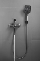 Смеситель с длинным изливом для ванны BELZ B715 B22715-3 оружейная сталь