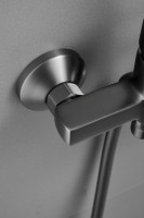 Смеситель с длинным изливом для ванны BELZ B715 B22715-3 оружейная сталь