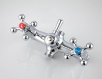 Смеситель с длинным изливом для ванны Frap H19 F2619 хром