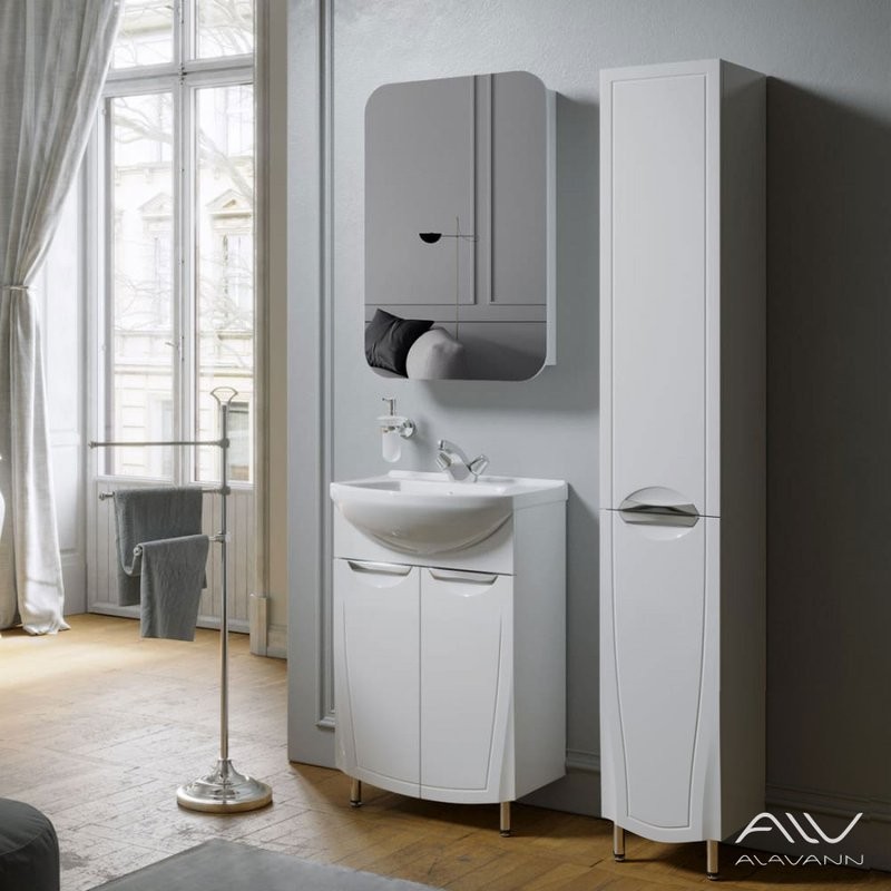 Зеркало-шкаф Alavann Monaco 55х80 с розеткой