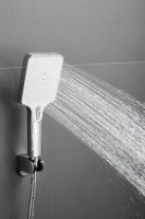 Смеситель с длинным изливом для ванны BELZ B715 B22715 хром Смеситель с длинным изливом для ванны BELZ B715 B22715 хром