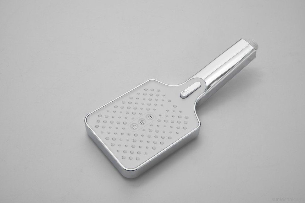 Смеситель с длинным изливом для ванны BELZ B715 B22715 хром