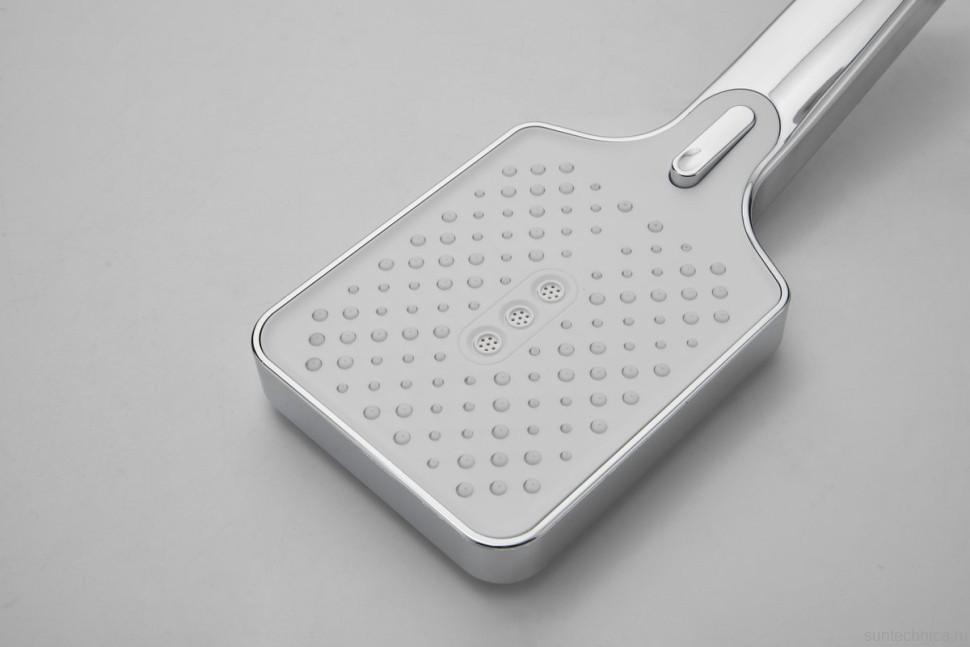 Смеситель с длинным изливом для ванны BELZ B715 B22715 хром