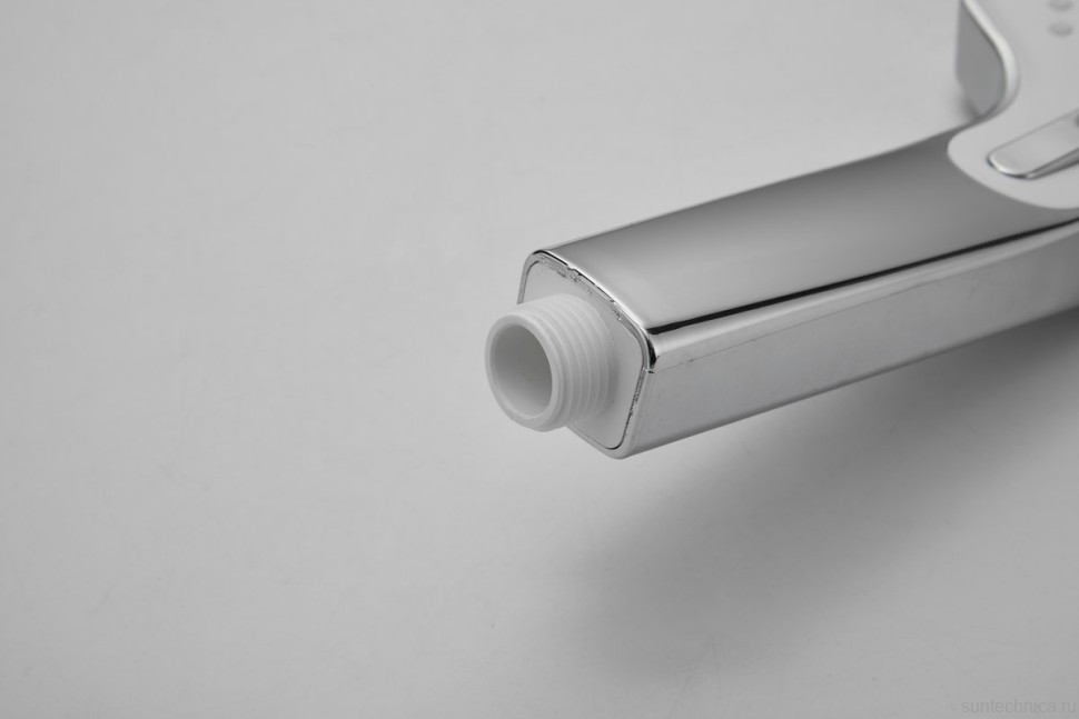 Смеситель с длинным изливом для ванны BELZ B715 B22715 хром