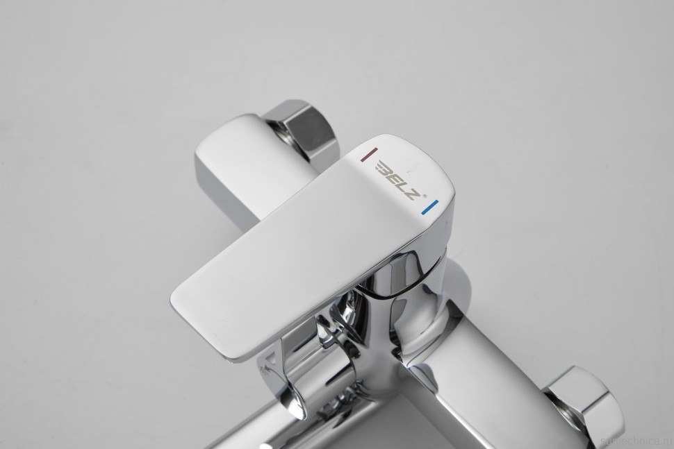 Смеситель с длинным изливом для ванны BELZ B715 B22715 хром