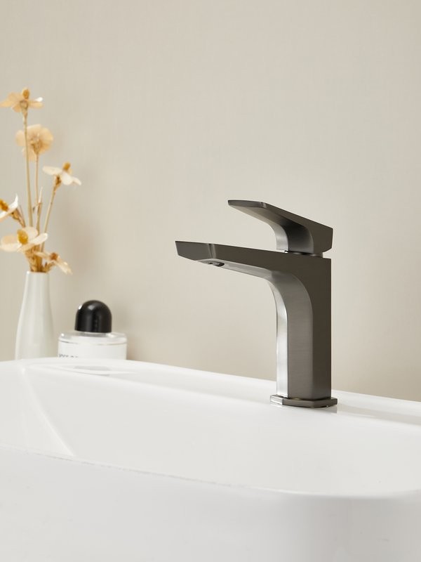 Смеситель для раковины Haiba HB10726-3 оружейная сталь