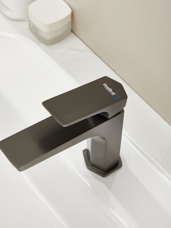 Смеситель для раковины Haiba HB10726-3 оружейная сталь