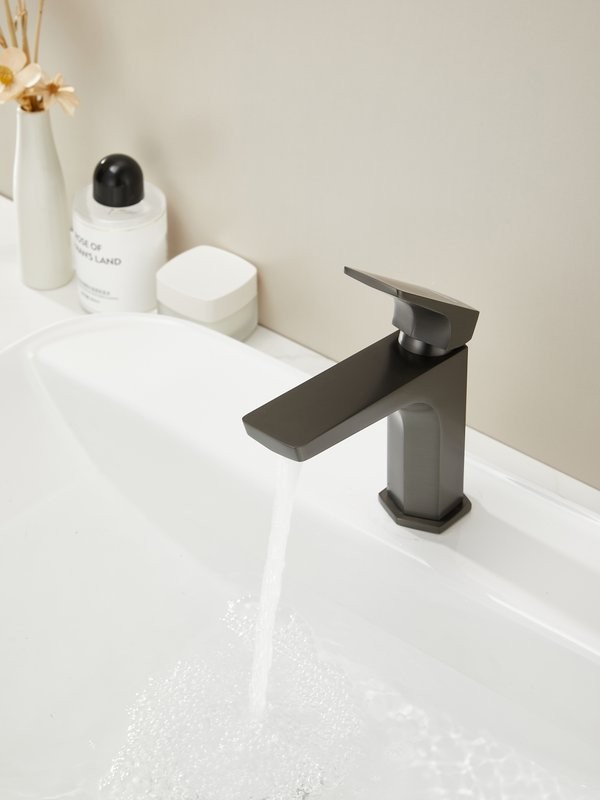 Смеситель для раковины Haiba HB10726-3 оружейная сталь