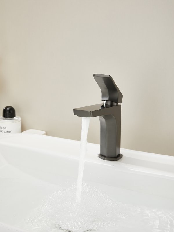 Смеситель для раковины Haiba HB10726-3 оружейная сталь